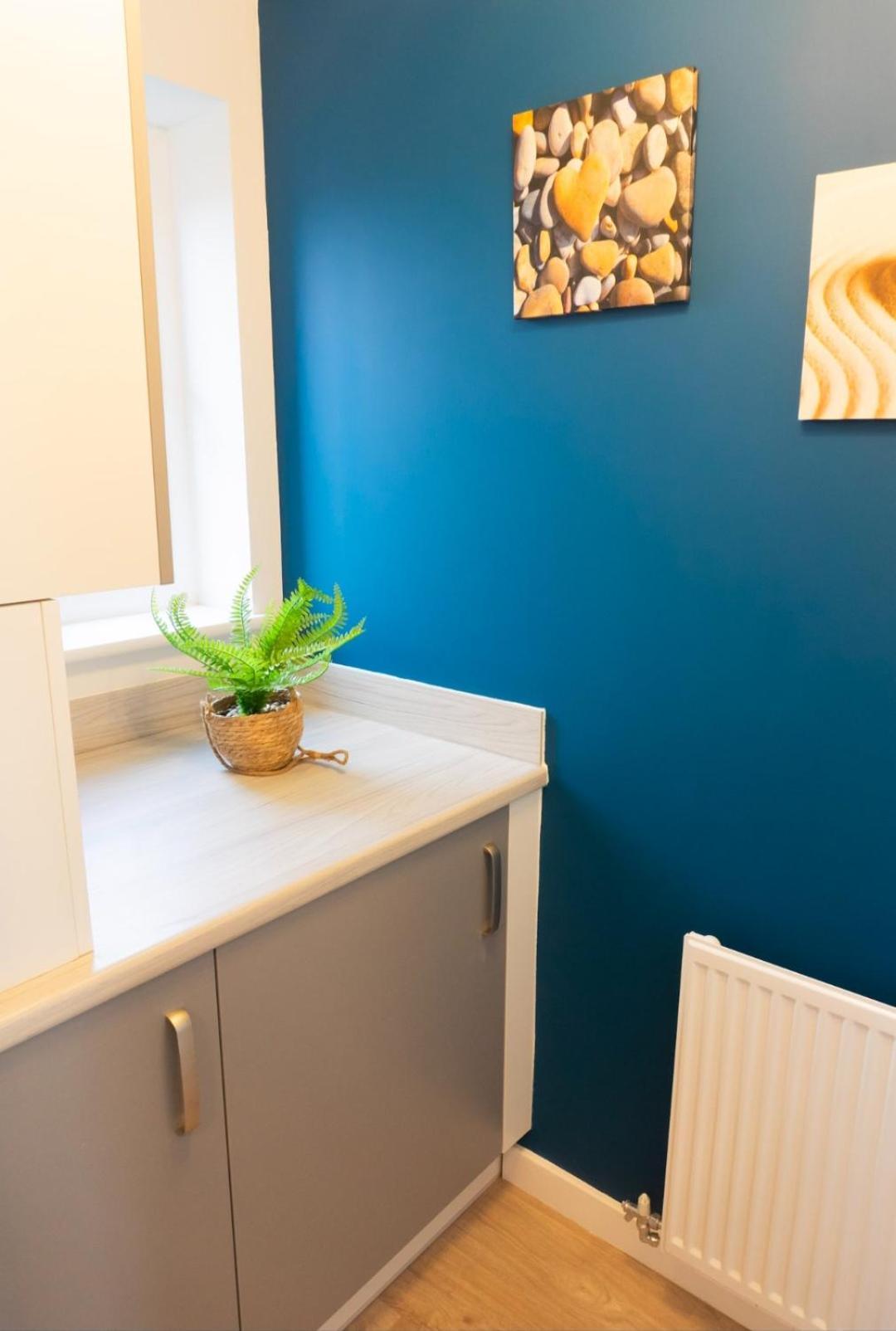 Stylish House With Private Parking Villa Glasgow Bagian luar foto
